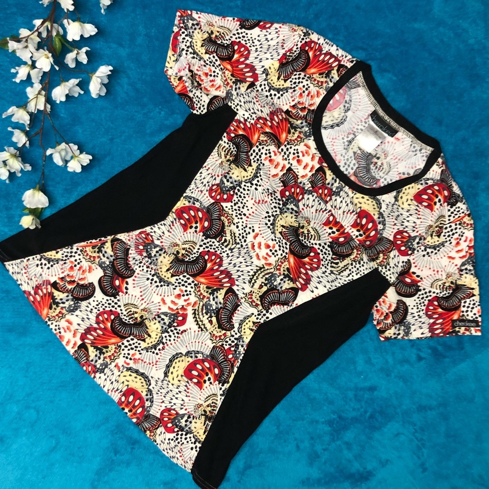 🦋 Cute Butterfly Scrub Top 🦋
